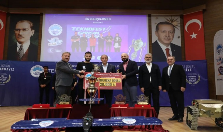 TEKNOFEST’te Dereceye Girenler Ödüllendirildi