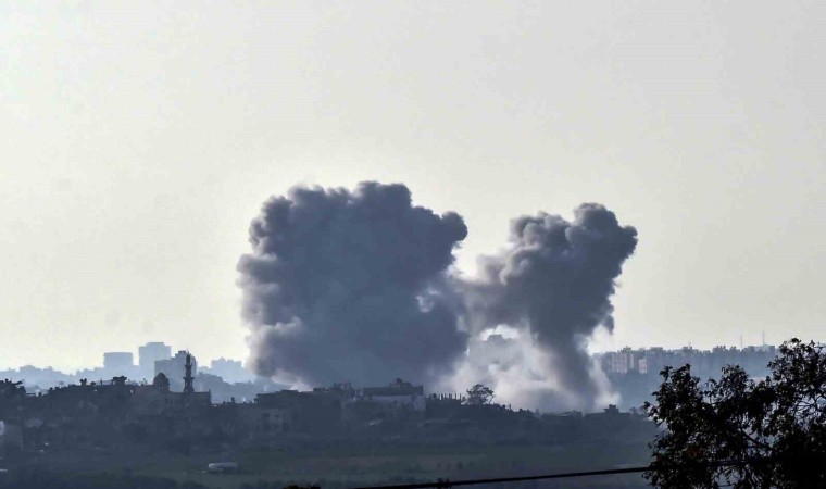 İsrail’in Gazze’ye Yoğun Hava Saldırıları Devam Ediyor