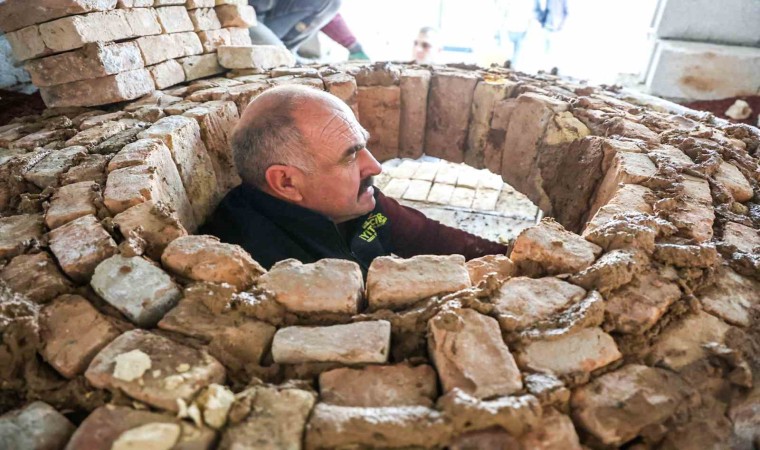 Taş Fırın Ustası Baba Mesleğini Çocuklarına Aktarıyor