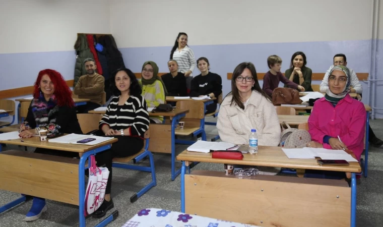 Sinop’ta görevli öğretmenlere İngilizce kursu
