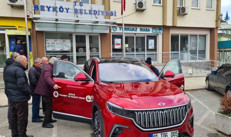 Türkiye’nin yerli otomobili TOGG’a Beyköy’de yoğun ilgi gördü