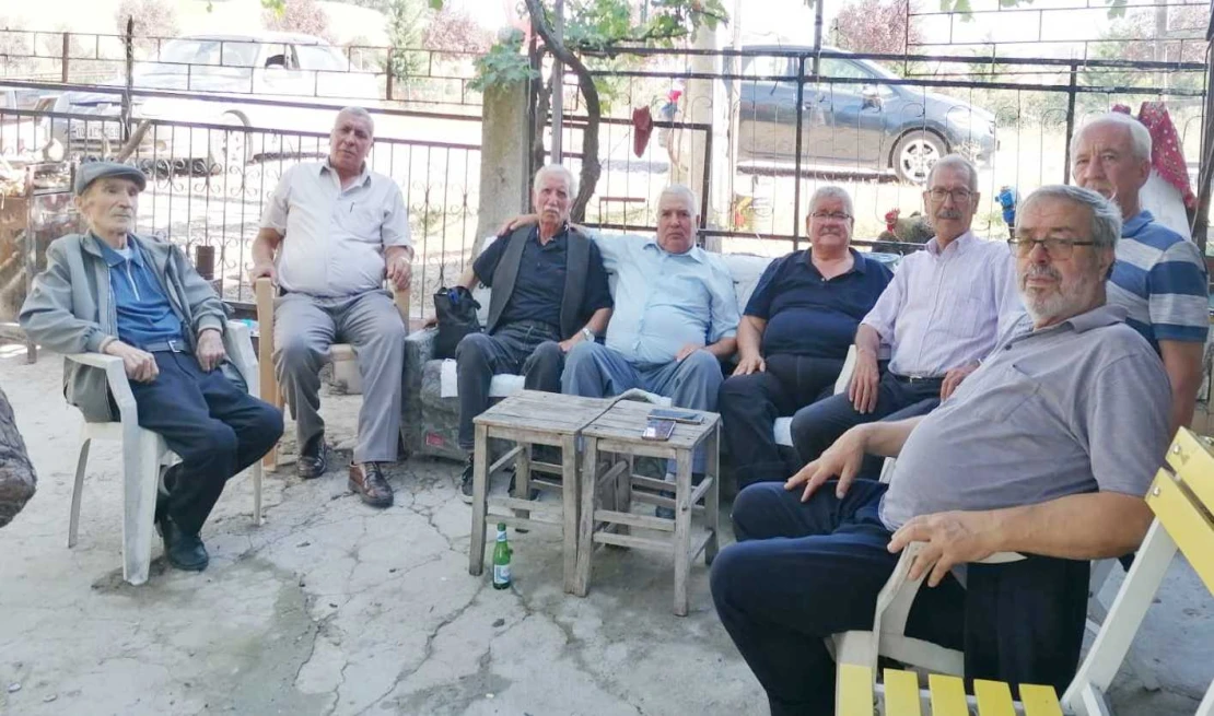 1975’in Sınıf Arkadaşları 50 Yıl Sonra İvrindi’de