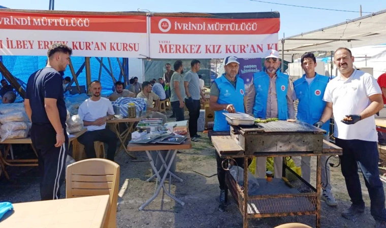 Diyanetin Kur’an Kursları Yararına Düzenlediği Kermese yoğun İlgi