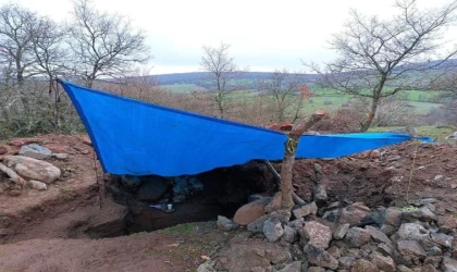 Savaştepe'de kaçak kazı yapan şüpheliler suçüstü yakalandı