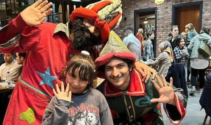 Şehrin Mutfaklarında Hacivat ve Karagöz var