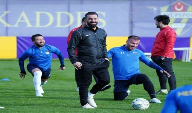 Arda Turan’a ”Türk Futboluna Katkı” ödülü