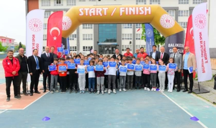 Balıkesir’de Çocuk Atletizm Şenlikleri yapıldı