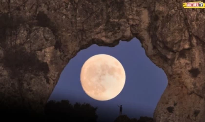 Süper Mavi Ay Kartpostallık Görüntüler Oluşturdu