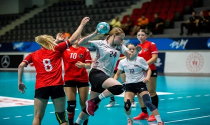 U17 Kızlar Avrupa Şampiyonası’na Üstün Başladı