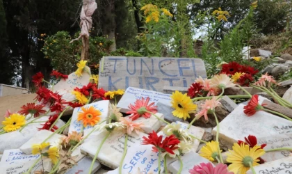 Edremit Belediyesi Tuncel Kurtiz’i Unutmadı