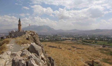 Osmanlı’nın Sembolü İbadete Açılıyor