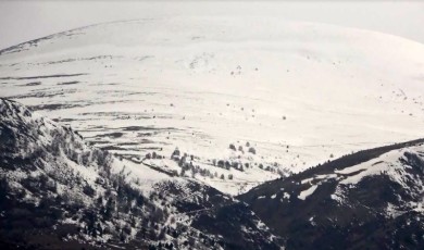 Posof’ta Dağlara Kar Yağdı