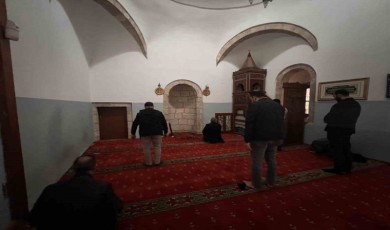 Hasar Görmeyen 5 Asırlık Cami