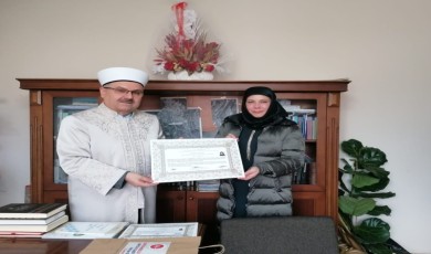 Ukrayna Vatandaşı Stakhovska Müslüman Oldu