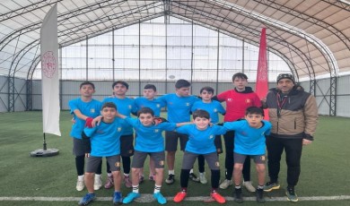 Burhaniye’de Mahalli Lig başladı.