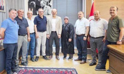 Ak Parti Meclis Grubu Başkan Lapantayı Ziyaret Etti