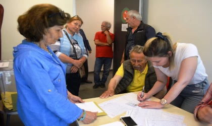 Ayvalık Deniz Hudut Kapısı’nda ikinci tur için oy verme işlemi başladı