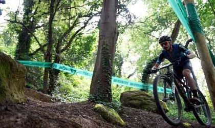 Dostum Bisiklet Sporcusu Dünyaca Ünlü Rakiplerle Yarıştı