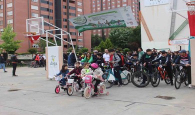 Pedallar farkındalık için çevrildi