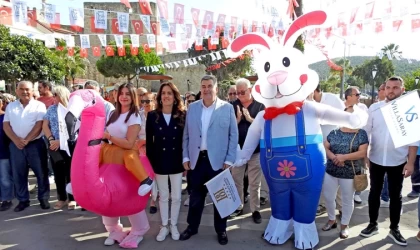 Çeşme Festivali “Akdeniz” temasıyla büyük bir coşkuyla başladı