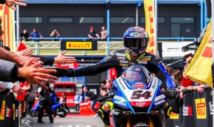 Toprak Razgatlıoğlu Zirvede