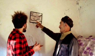 Duvardan İndirilmeyen 49 Yıllık Şehit Resmi