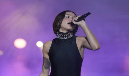 Zeynep Bastık Lavanta İşine Giriyor