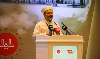 Ali Erbaş, 'İşgalci İsrail, Tam Anlamıyla Soykırım Yapıyor'