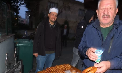 Yeni yılın ilk günü eller semaya Gazzeliler için açıldı