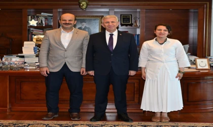 BAŞKAN LAPANTA MANSUR YAVAŞ’I ZİYARET ETT