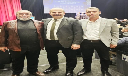 Başkan Lapanta “Hasan Basri Çantay Gazetecilik Başarı Ödülleri” programına katıldı