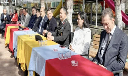 İvrindide protokol ve vatandaşlar bayramlaştı